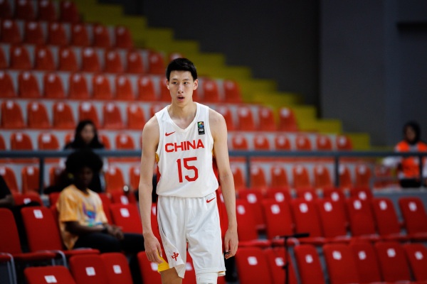 麦穗丰：中国U19男篮在攻击  终结的稳定性方面有提升空间
