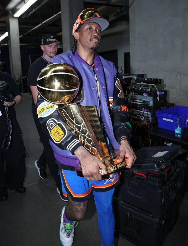 留一手👀杰伦威想拿5年2.87亿必须最有价值球员/DPOY/一阵 二三阵拿不满