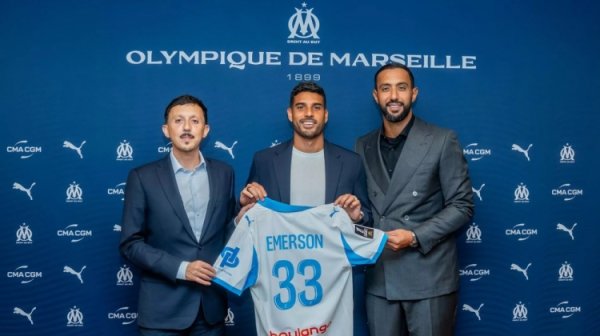 官方:马赛签下西汉姆联后场球员埃莫森,据悉转会费100万欧 官方:马赛签下西汉姆联后场球员埃莫森,据悉转会费100万欧