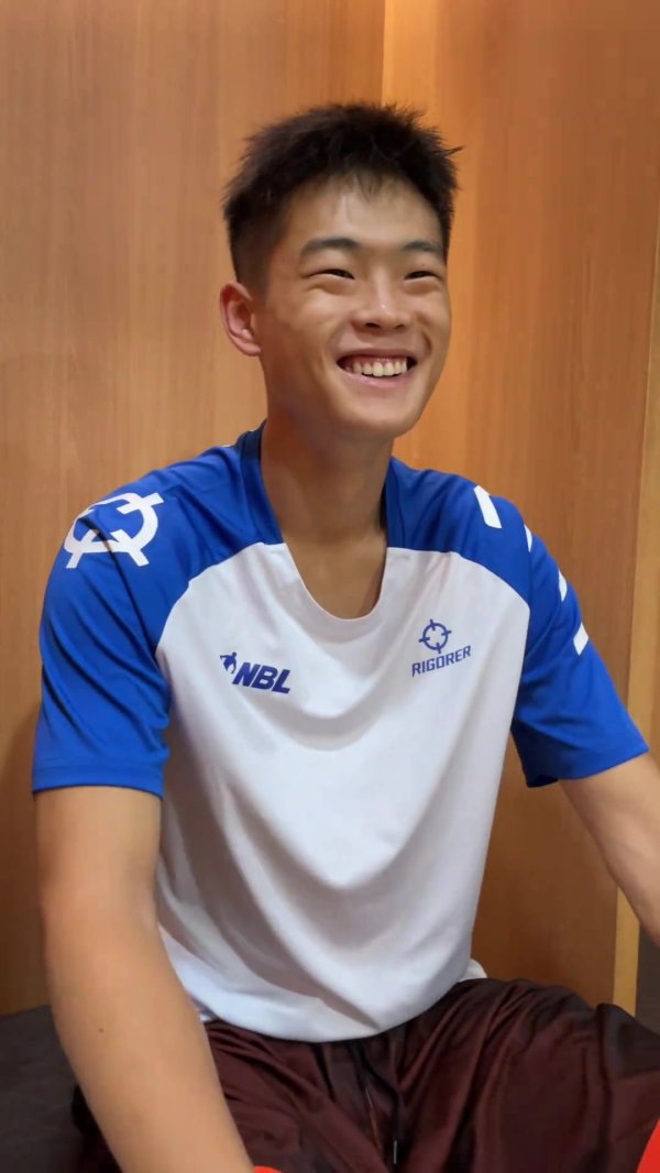 小庞峥麟！路万通：慢慢适应了NBL的强度 指导教练员给了我很大的耐心