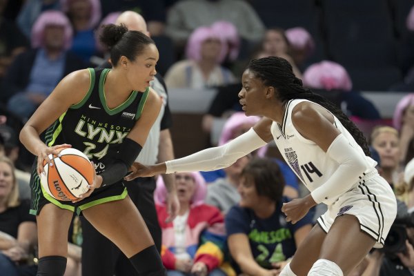 也要抢三?联盟榜首山猫次节仅9分 女武神半场三分11中7领跑 13分 也要抢三?联盟榜首山猫次节仅9分 女武神半场三分11中7领跑 13分