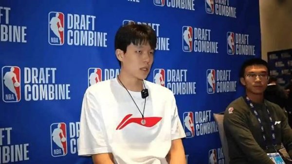 比较NBA和CBA的练习 量! 杨瀚森一番话, 说得刘维伟心花怒放 比较NBA和CBA的练习 量! 杨瀚森一番话, 说得刘维伟心花怒放