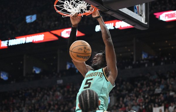 太阳主帅:已对马威制定针对性练习 方案 他力量有了提升表现不错 太阳主帅:已对马威制定针对性练习 方案 他力量有了提升表现不错