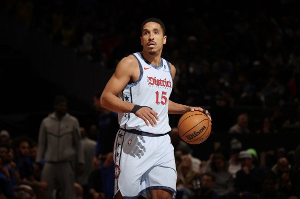 布罗格登:攻防两端我会为布伦森分担压力 我就像一把瑞士军刀 布罗格登:攻防两端我会为布伦森分担压力 我就像一把瑞士军刀