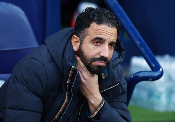 阿莫林还能撑多久😢曼联丢第3球,小蜜蜂球迷高唱明早就下课 阿莫林还能撑多久😢曼联丢第3球,小蜜蜂球迷高唱明早就下课