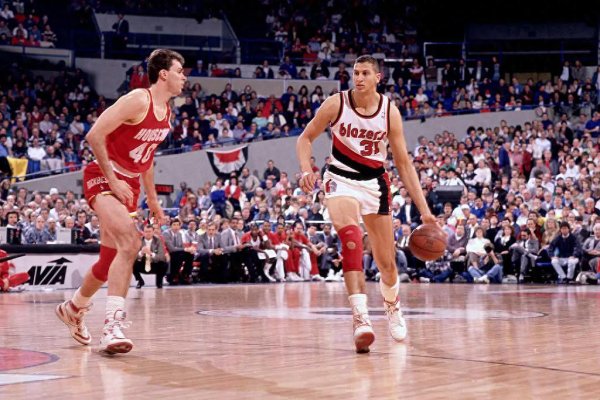 球员选拔史上的世纪遗憾: 开拓者为何在1984年错过乔丹?