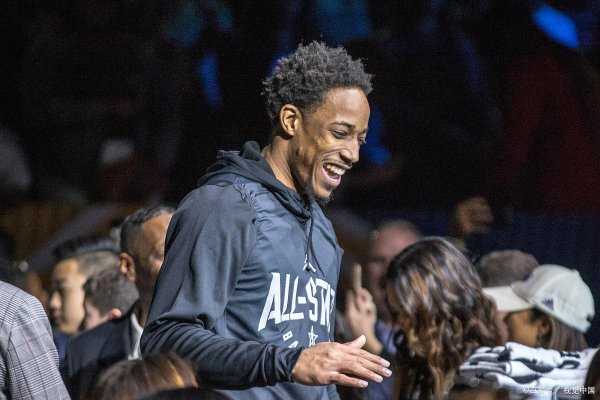 NBA人物志! 真正的硬汉-德罗赞: 从贫民窟走出的传奇 NBA人物志! 真正的硬汉-德罗赞: 从贫民窟走出的传奇