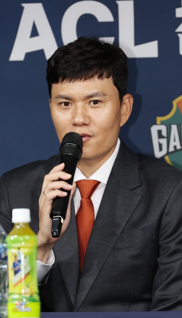 江原FC主帅：因赛程冲突未带来最佳阵形     客战蓉城我们为取胜而来