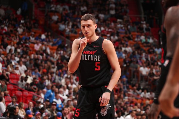 Shams：热火与约维奇达成4年6240万提前续约！