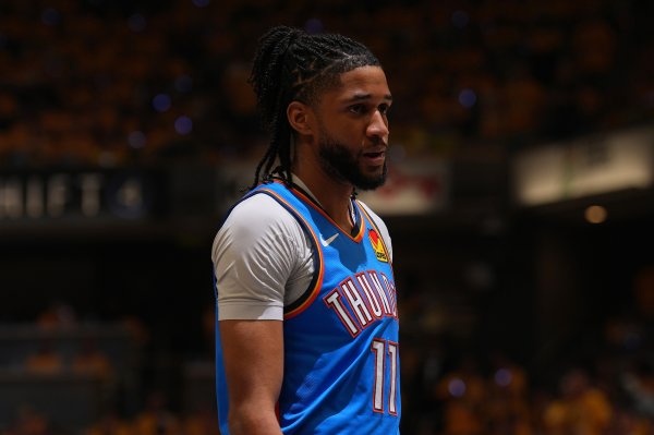 以赛亚-乔谈练习  营：我们凝聚力很强 上赛季已打下基础努力变更好