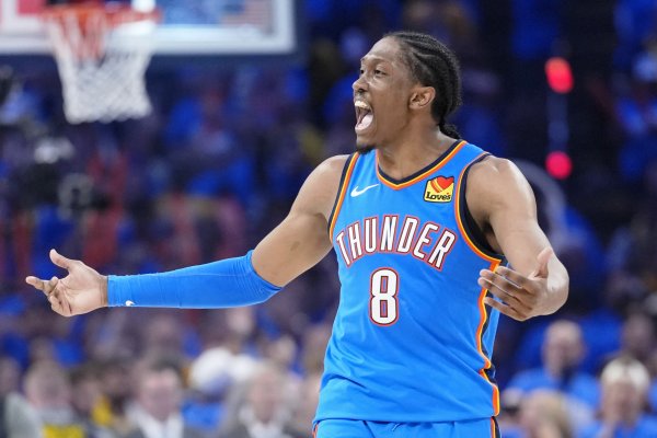 阿杰伊-米切尔谈杰伦威左手练习 :看起来不错 抛投动作和我很像 阿杰伊-米切尔谈杰伦威左手练习 :看起来不错 抛投动作和我很像