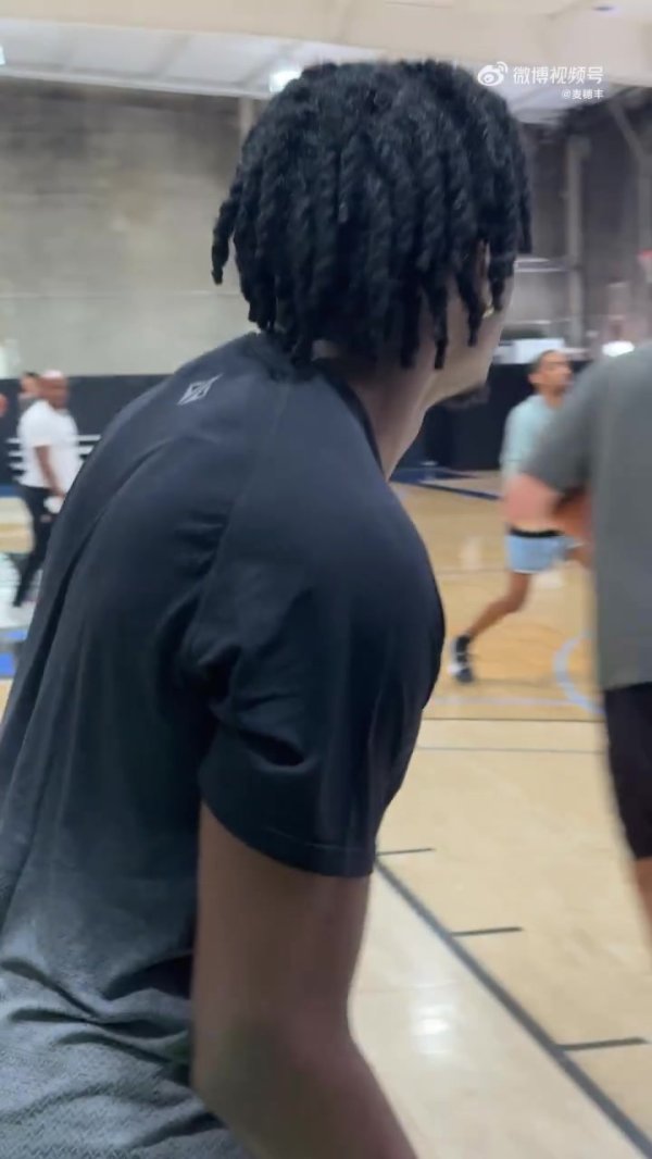 媒体人：奥拉迪波曾是NBA明星赛 跟这种球员一起练习  的机会并不多