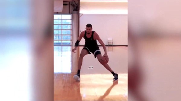 梦幻脚步!大梦奥拉朱旺指导文班录像曝光 各种脚步练习 梦幻脚步!大梦奥拉朱旺指导文班录像曝光 各种脚步练习