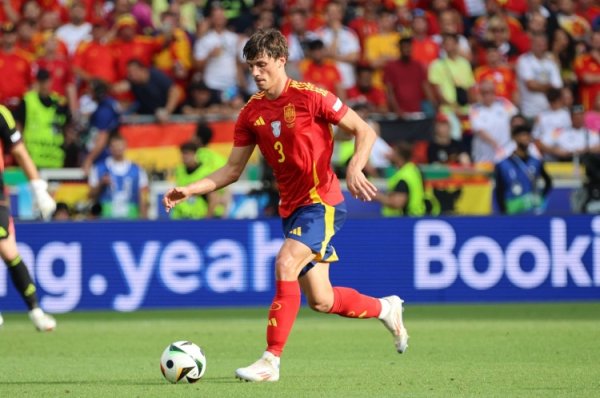 近5场俱乐部及国家队赛事  ，勒诺尔芒直接加入  4球和此前103场持平