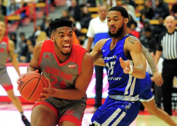 :NBL最佳国际球员阿诺斯克 自制记录 片10月上线 :NBL最佳国际球员阿诺斯克 自制记录 片10月上线