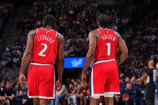 主力挖坑后备 填!快船杆位五虎正负值-6 保罗领衔后备 阵正负值+14 主力挖坑后备 填!快船杆位五虎正负值-6 保罗领衔后备 阵正负值+14