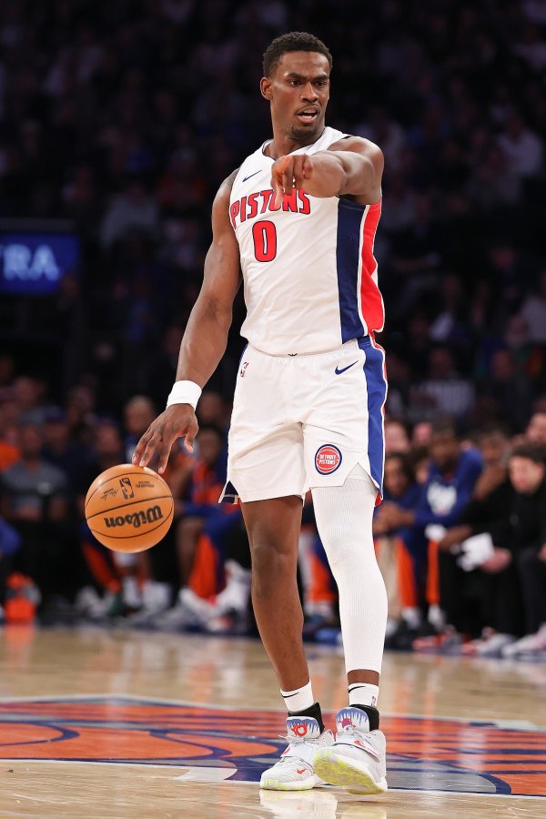 小意思!杰伦-杜伦10中8高效得20分6板1助2断3阻攻 小意思!杰伦-杜伦10中8高效得20分6板1助2断3阻攻