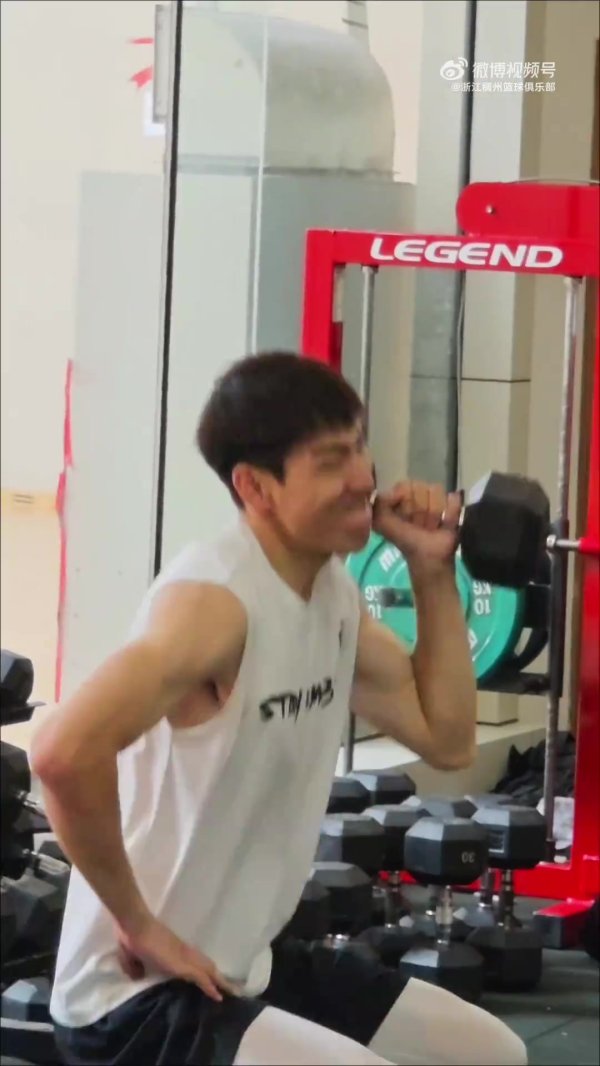 浙江男篮晒练习 视频:全力准备比赛 全运会 又是健身运动练习 房强度拉满的一天 浙江男篮晒练习 视频:全力准备比赛 全运会 又是健身运动练习 房强度拉满的一天