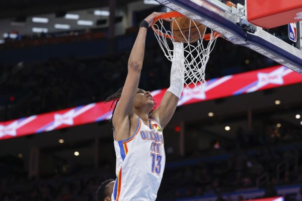 三分致胜球  赛事  ！吉昂12中6拿下17分4板1助1断1帽 末节13分导反转