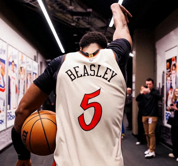 一位场均16.3分+3.9记三分的顶级射手无人问津