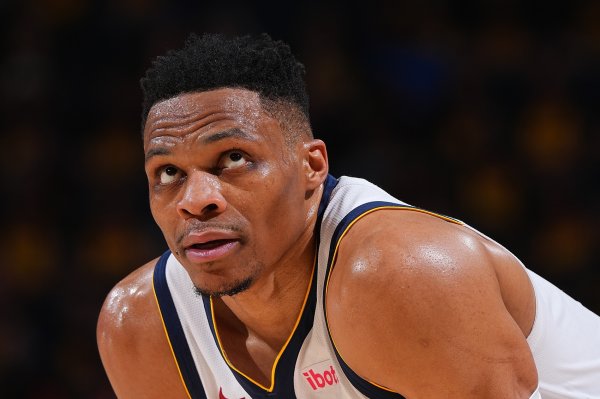 威少到来球权怎么分？国王主指导教练员：需要球员们相互信任、做出牺牲