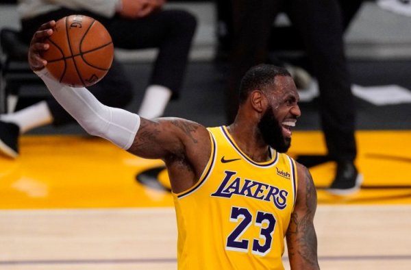 皮尔斯:这绝对是詹姆斯的最后一季 每次无法夺魁 都让他非常煎熬 皮尔斯:这绝对是詹姆斯的最后一季 每次无法夺魁 都让他非常煎熬